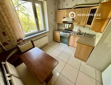 2-комнатная квартира, этаж 3 из 9, 55 м², миниатюра 7