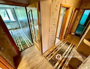 2-комнатная квартира, этаж 3 из 9, 55 м², миниатюра 9