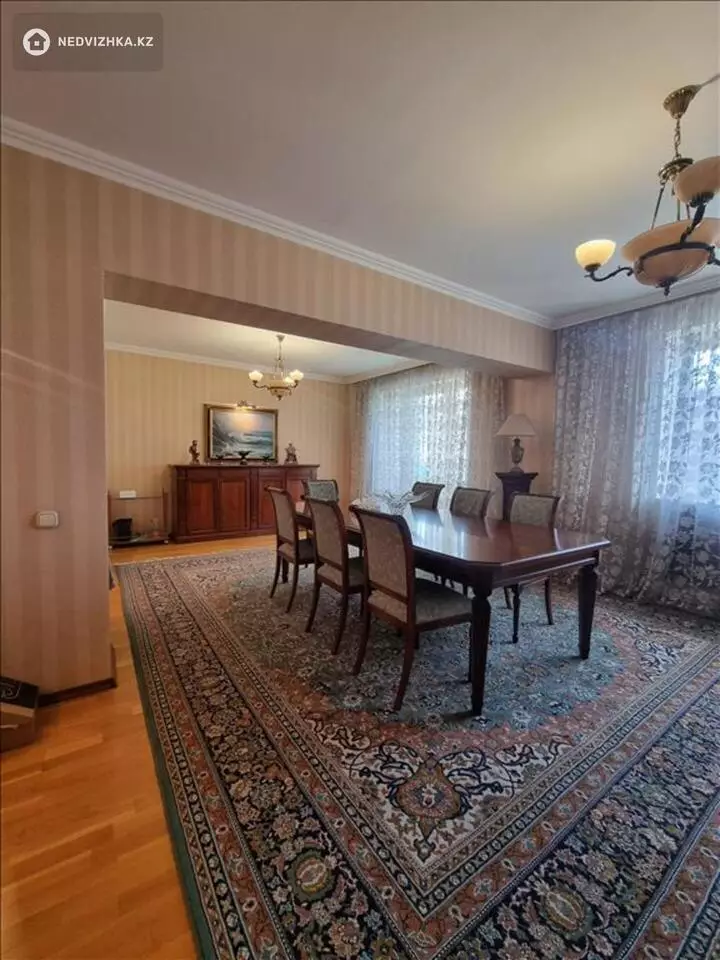 140 м², 4-комнатная квартира, этаж 4 из 5, 140 м², изображение - 1
