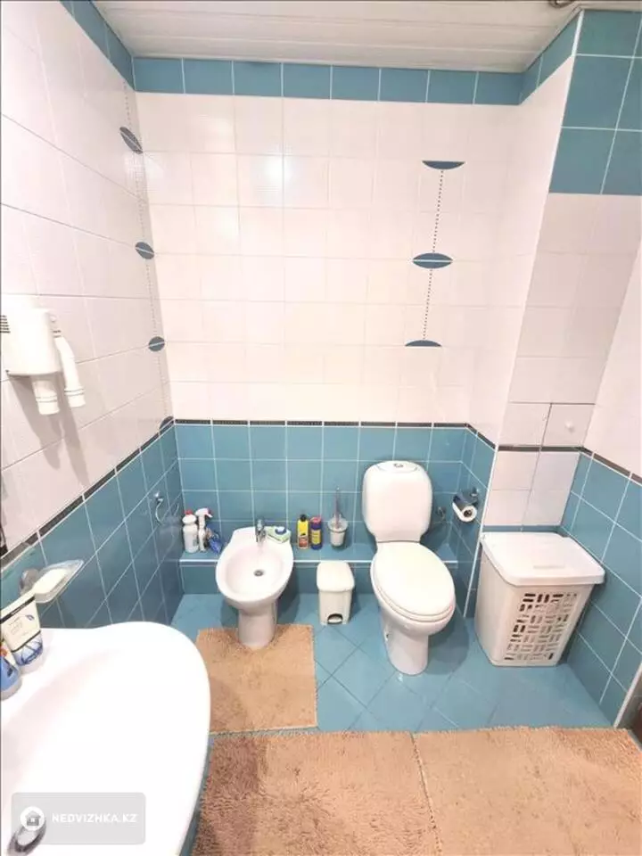 4-комнатная квартира, этаж 4 из 5, 140 м², фотография 5