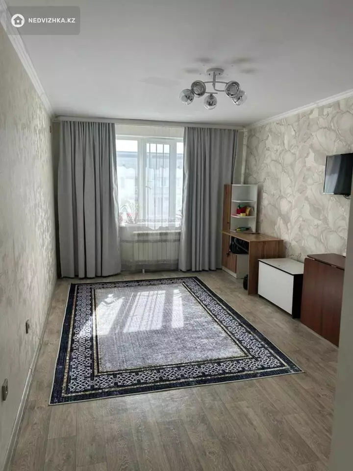 1-комнатная квартира, этаж 9 из 8, 42 м², фотография 5
