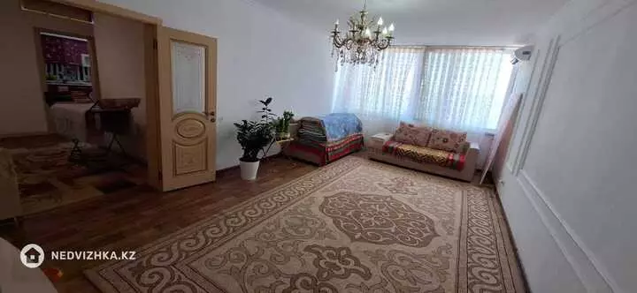 2-комнатная квартира, этаж 3 из 16, 93 м², фотография 3