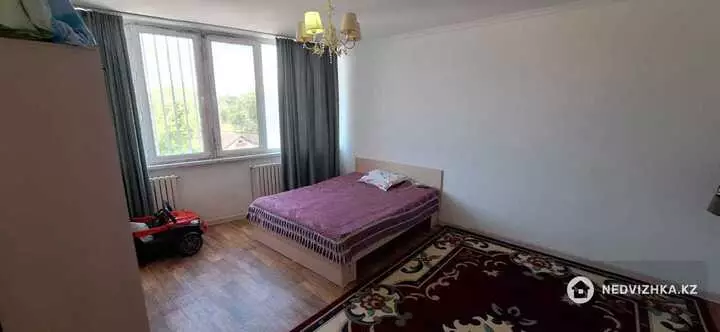2-комнатная квартира, этаж 3 из 16, 93 м², фотография 4