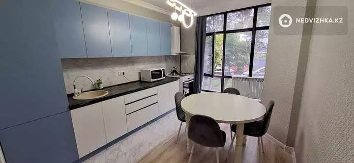 2-комнатная квартира, этаж 1 из 5, 63 м²