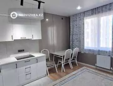2-комнатная квартира, этаж 4 из 9, 44 м², миниатюра 2