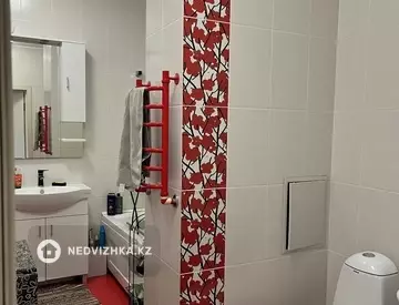 3-комнатная квартира, этаж 9 из 10, 82 м², миниатюра 6