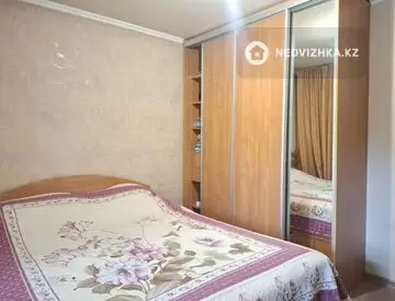 3-комнатная квартира, этаж 2 из 9, 68 м², миниатюра 6