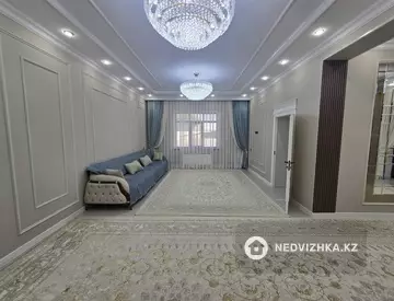 6-бөлмелі үй, 15 соттық, 350 м², 2-нобай