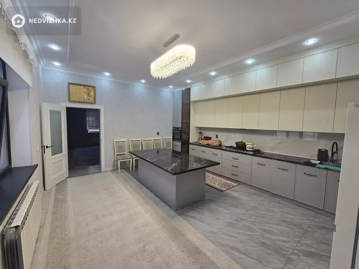 6-комнатный дом, 15 соток, 350 м², фотография 4
