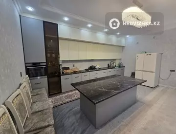 6-бөлмелі үй, 15 соттық, 350 м², 6-нобай