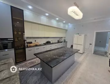 6-бөлмелі үй, 15 соттық, 350 м², 9-нобай