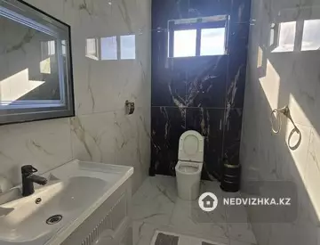 6-бөлмелі үй, 15 соттық, 350 м², 11-нобай