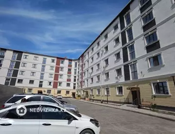2-комнатная квартира, этаж 3 из 5, 75 м²