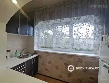 1-комнатная квартира, этаж 3 из 5, 42 м²