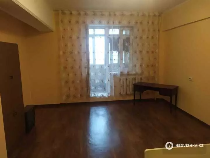 1-комнатная квартира, этаж 2 из 5, 32 м², фотография 2