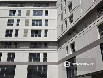 1-комнатная квартира, этаж 9 из 14, 38 м²