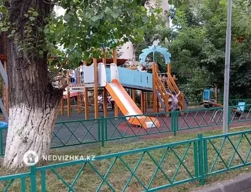 1-комнатная квартира, этаж 3 из 4, 28 м², миниатюра 10