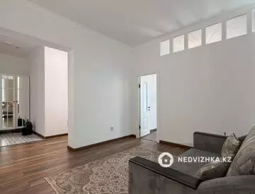 2-комнатная квартира, этаж 6 из 15, 58 м², миниатюра 11