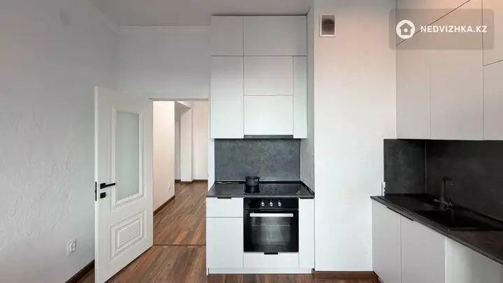 2-комнатная квартира, этаж 6 из 15, 58 м², фотография 4