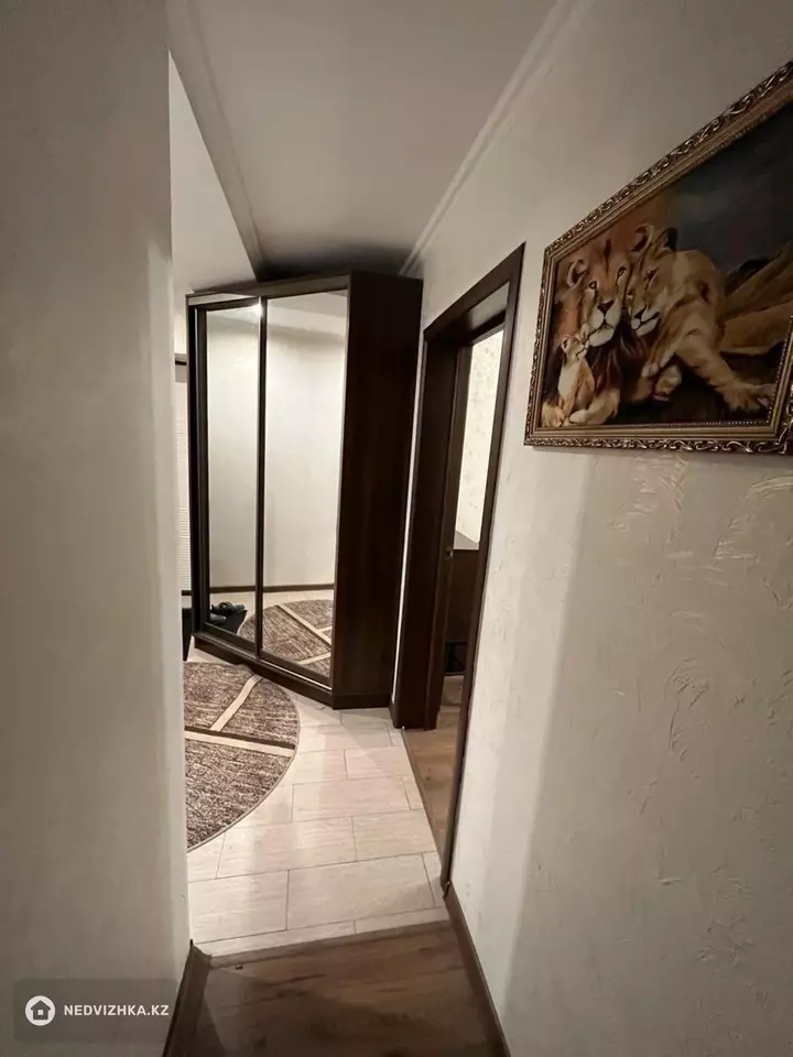 3-комнатная квартира, этаж 3 из 4, 63 м², фотография 4