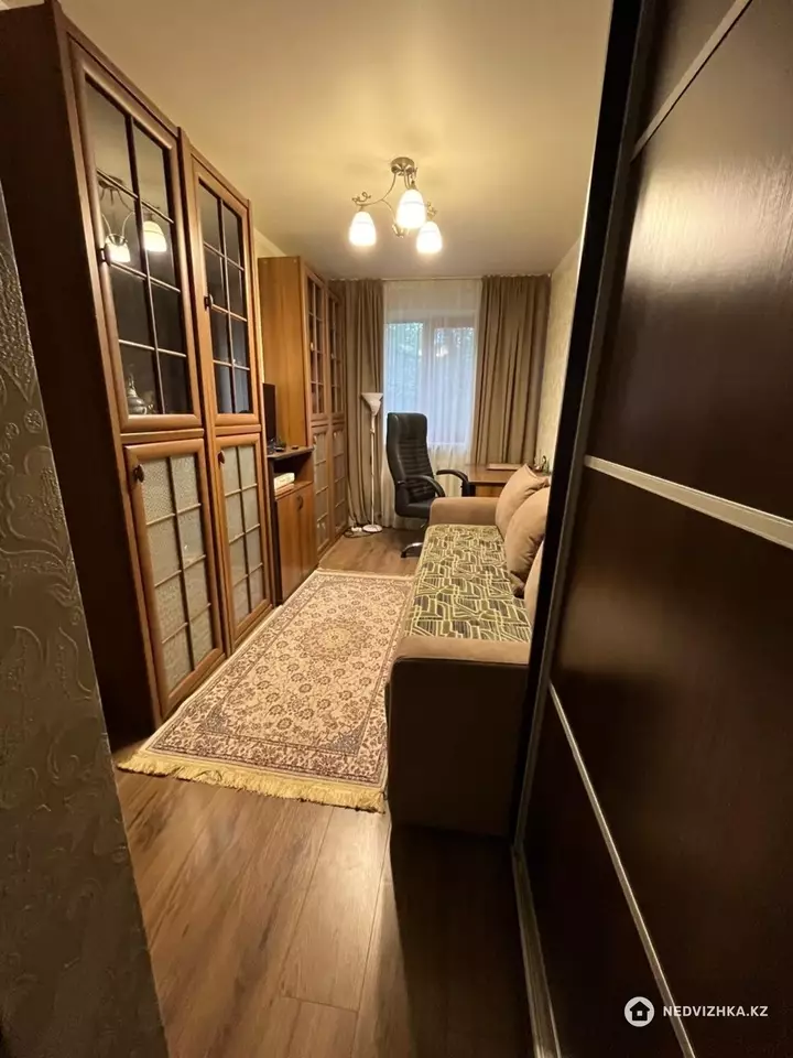 3-комнатная квартира, этаж 3 из 4, 63 м², фотография 5