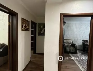 3-комнатная квартира, этаж 3 из 4, 63 м², миниатюра 9