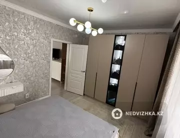 3-комнатная квартира, этаж 5 из 12, 71 м², миниатюра 3
