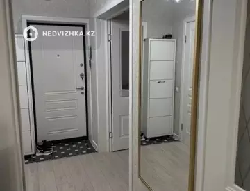 3-комнатная квартира, этаж 5 из 12, 71 м², миниатюра 4