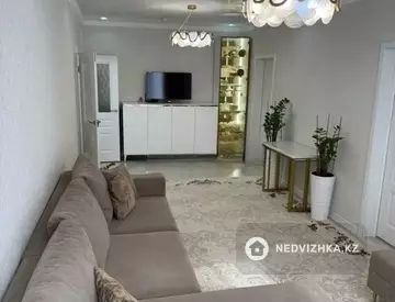 3-комнатная квартира, этаж 5 из 12, 71 м², миниатюра 2
