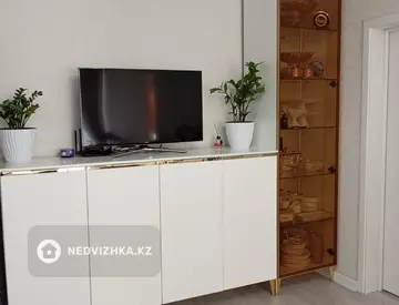 3-комнатная квартира, этаж 5 из 12, 71 м², миниатюра 5
