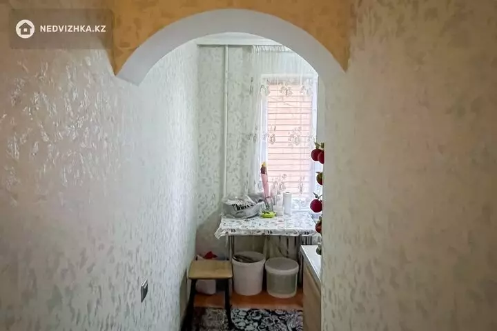 3-комнатная квартира, этаж 1 из 5, 66 м², фотография 3