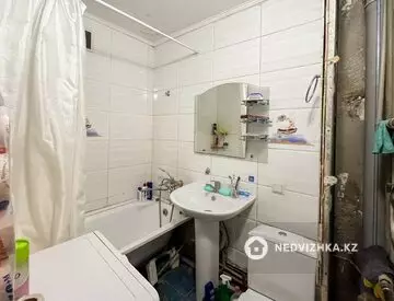 3-комнатная квартира, этаж 1 из 5, 66 м², миниатюра 4