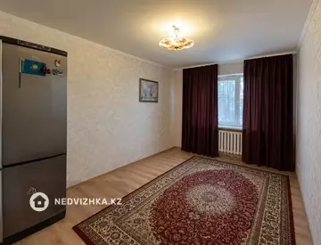 3-комнатная квартира, этаж 1 из 5, 66 м², миниатюра 2