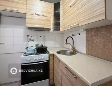 3-комнатная квартира, этаж 1 из 5, 66 м², миниатюра 8