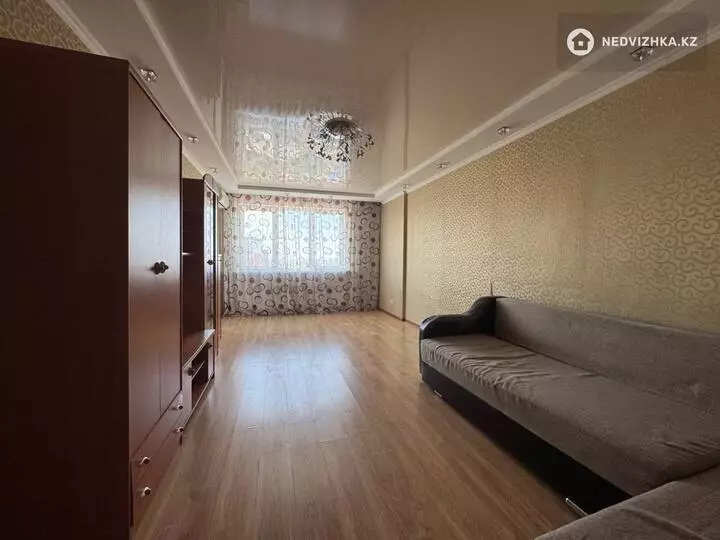 2-комнатная квартира, этаж 14 из 19, 70 м², фотография 3