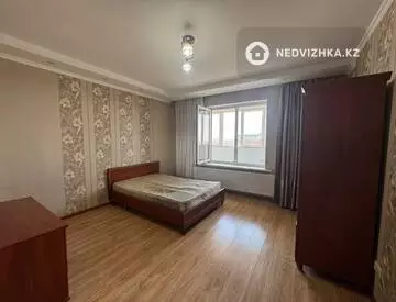 2-комнатная квартира, этаж 14 из 19, 70 м², миниатюра 1