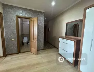 2-комнатная квартира, этаж 14 из 19, 70 м², миниатюра 6