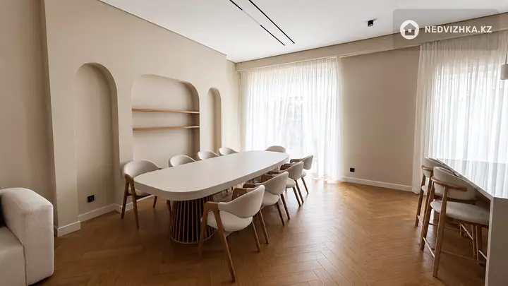 4-комнатный таунхаус, 1 соток, 245 м², фотография 3