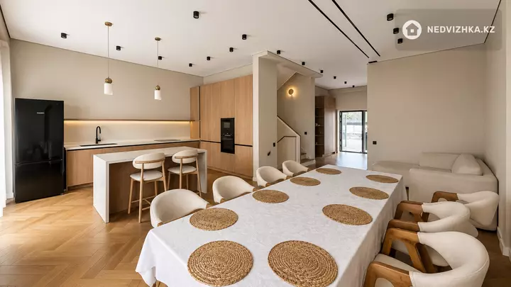 4-комнатный таунхаус, 1 соток, 245 м², фотография 5