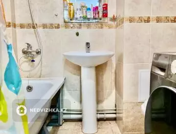1-комнатная квартира, этаж 8 из 15, 28 м², миниатюра 9