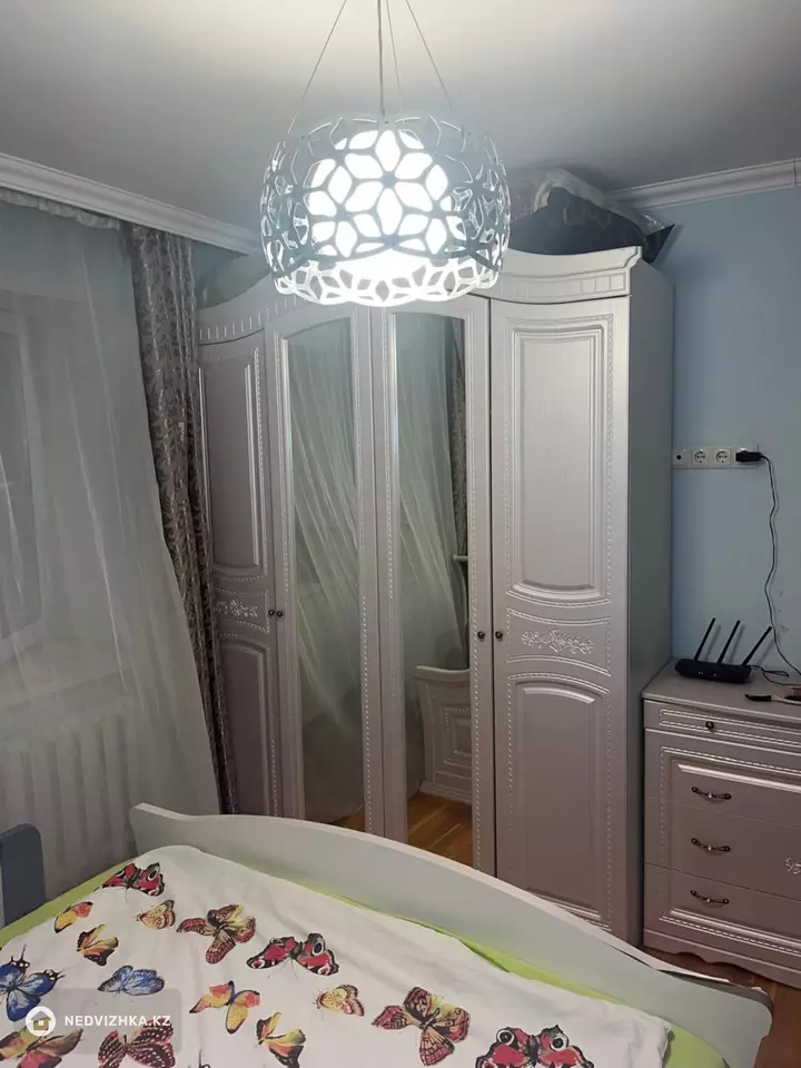 3-комнатная квартира, этаж 7 из 10, 80 м², фотография 2