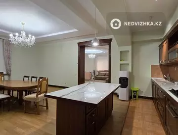 6-бөлмелі үй, 10 соттық, 600 м², На длительный срок, 4-нобай