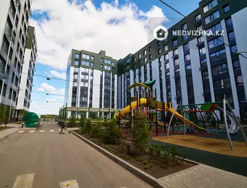 1-комнатная квартира, этаж 8 из 9, 38 м², миниатюра 2