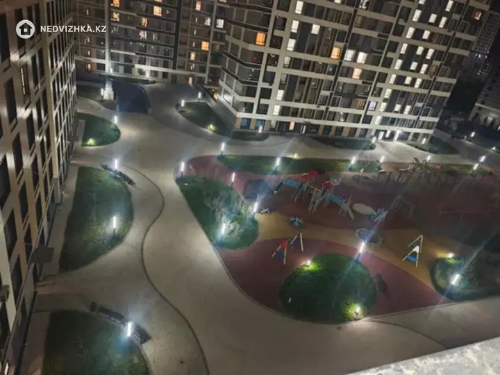 3-комнатная квартира, этаж 9 из 9, 85 м²
