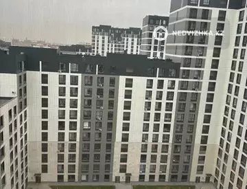 3-комнатная квартира, этаж 9 из 9, 85 м², миниатюра 3