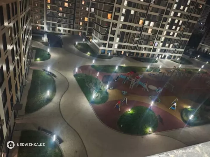 3-комнатная квартира, этаж 9 из 9, 85 м²