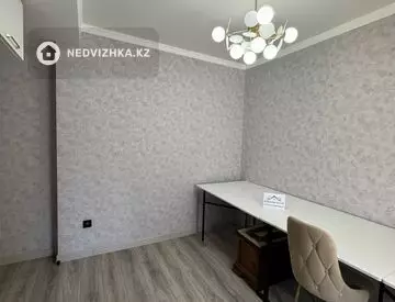 2-комнатная квартира, этаж 3 из 5, 53 м², миниатюра 12