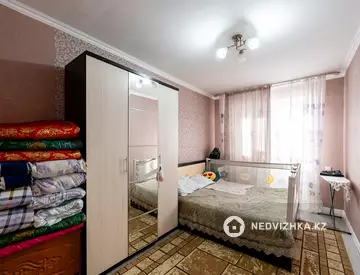 2-комнатная квартира, этаж 12 из 12, 61 м², миниатюра 4