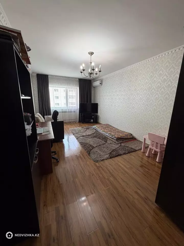 3-комнатная квартира, этаж 13 из 16, 110 м², фотография 5
