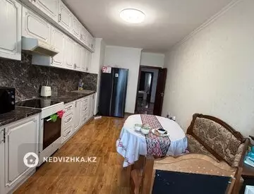 3-комнатная квартира, этаж 13 из 16, 110 м², миниатюра 10